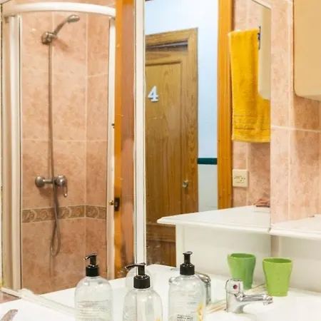 Privadas Con Cama Doble En * Seville