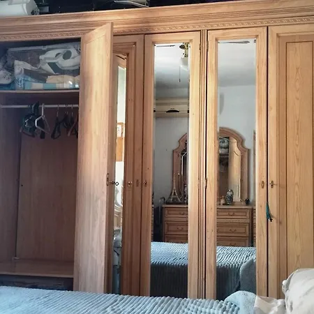 Privadas Con Cama Doble En בית אירוח סביליה