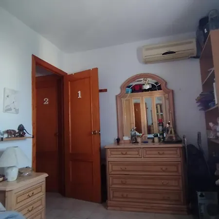 Privadas Con Cama Doble En בית אירוח סביליה