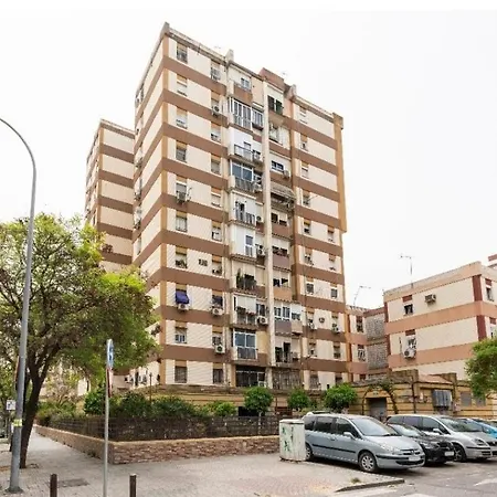Privadas Con Cama Doble En Sevilla