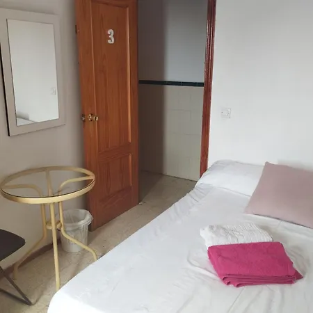 Privadas Con Cama Doble En Sevilla * Siviglia