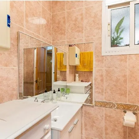 Privadas Con Cama Doble En Sevilla Alloggio in famiglia Siviglia